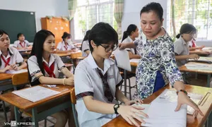 Học phí công lập thấp nhất 8.000 đồng một tháng